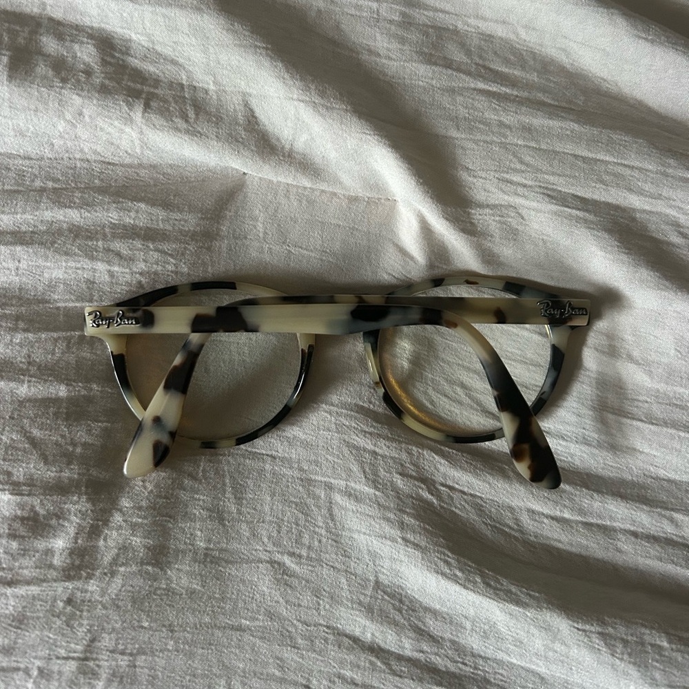 Perfect Condition Rayban Tortoise Shell Reading G… - image 2